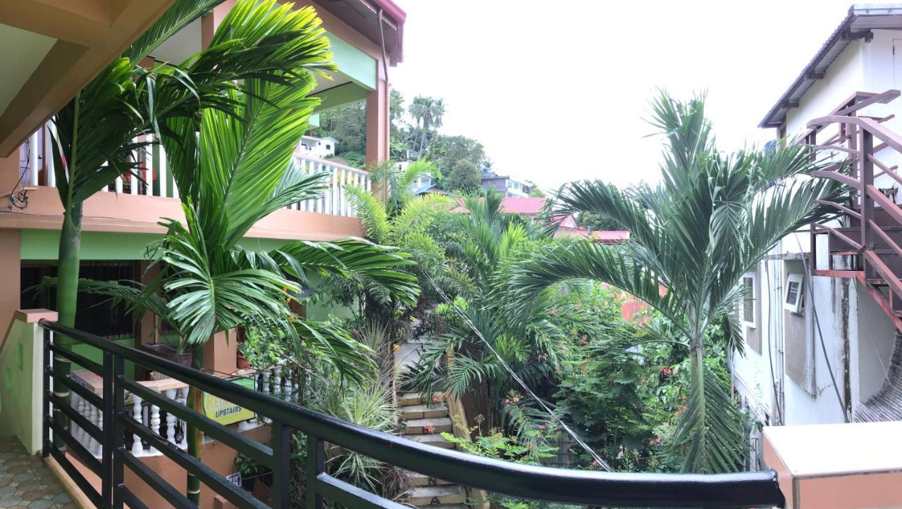 Reynaldo'S Upstairs Bed and Breakfast Puerto Galera Buitenkant foto