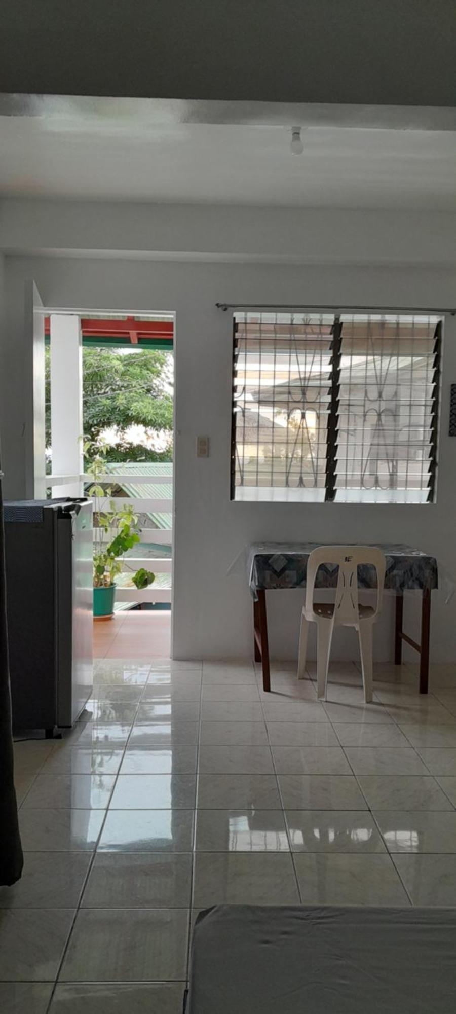 Reynaldo'S Upstairs Bed and Breakfast Puerto Galera Buitenkant foto